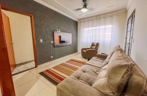 Ourinhos House | Casa espaçosa com ar em todos os quartos