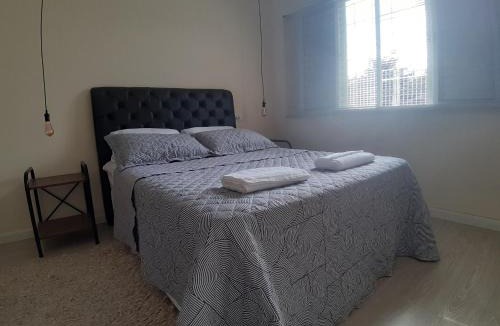 Maringa Apartment | Casa incrível com 2 quartos e estacionamento incluso