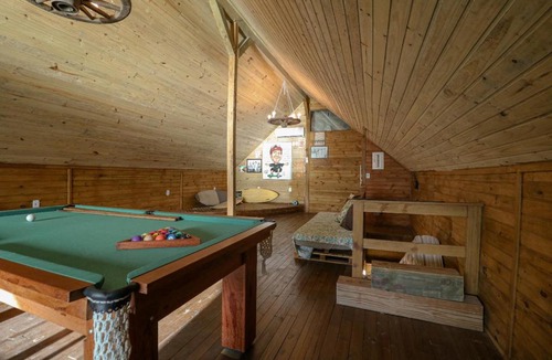 Caieira Ski Chalet | Casa inteira no Ribeirão da ilha