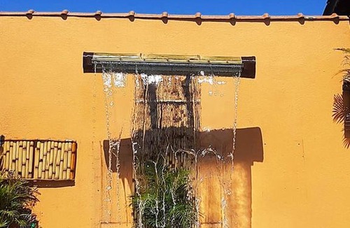 Jardim Santa Tereza House | Casa linda com Piscina e Jogos, pertinho da Praia