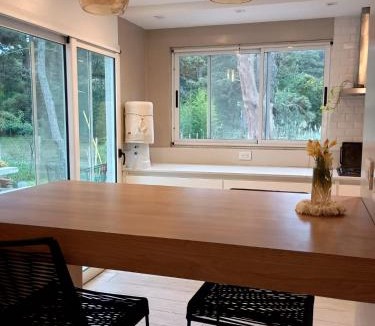 Costa del Este House | Casa Los Girasoles Home