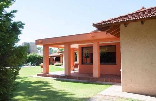 Vistalba House | Casa luminosa con pileta ¡ideal para descansar!