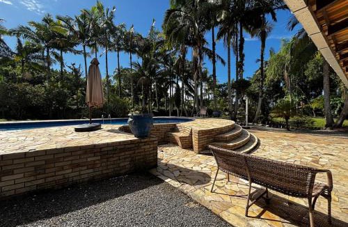 Vila da Gloria House | Casa Luxo Piscina com Bar, 2 Lagoas e 50m da Praia