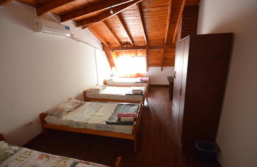 El Jaguel Hostel | Casa Marina Argentina de Aeropuerto Ezeiza chek-in 24 h 10 minutos de Aeropuerto