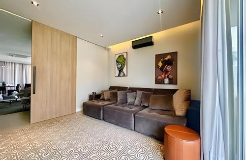 Jurere House | Casa Moderna 4 Suítes e Piscina