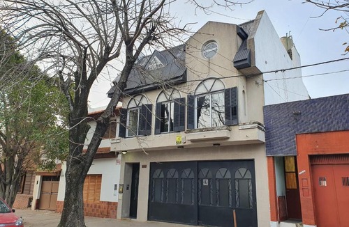 La Plata House | Casa moderna con terraza La Plata