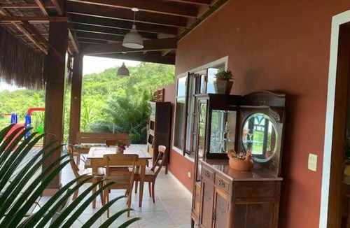 Paraty House | Casa na Praia com vista para o mar