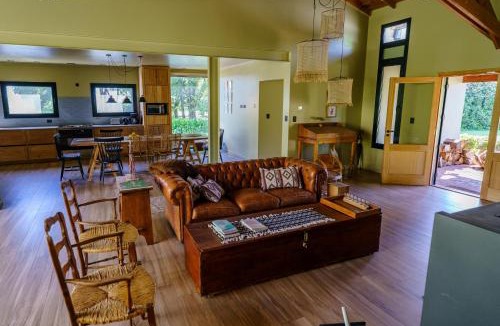 Colonia Chapadmalal House | Casa Ona - Casa con pileta para 9 PAX Zona Marayui Chapadmalal - Hola Sur