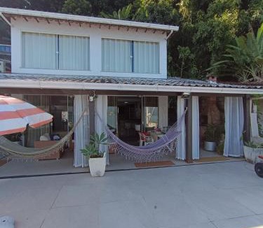 Mangaratiba House | Casa pé na areia na Ilha Jardim Mangaratiba RJ