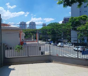Santo Amaro House | Casa próximo ao centro comercial de Santo Amaro