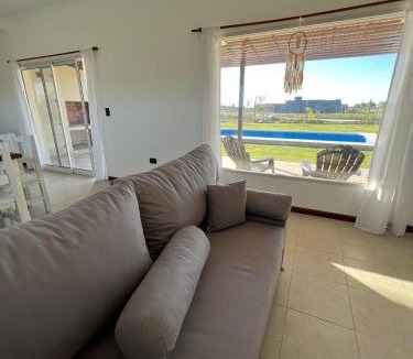 Partido de Chacabuco House | Casa quinta con entorno rural