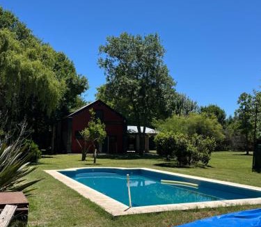 Arturo Segui House | Casa quinta con pileta en City Bell - Arturo Seguí