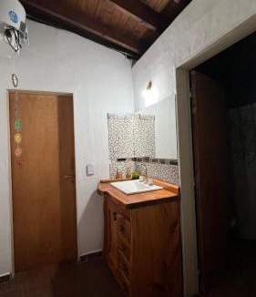 Huerta Grande House | casa rustica dos dormitorios con pileta