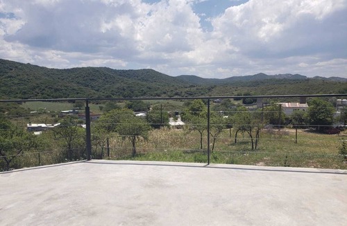 Rio Ceballos House | Casa Serrana