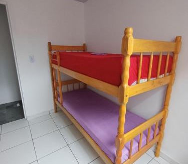Matinhos House | Casa simples a 375 mts da praia