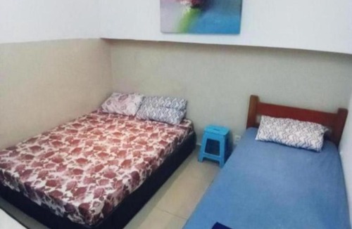 Marape House | Casa Studio Home Oficce - Esp Térreo Priv c Garagem - Qto Family Wi-Fi a 200 mts da Praia