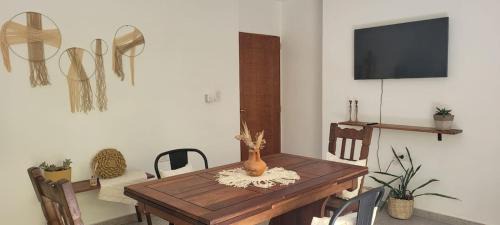 Almafuerte Apartment | CasaMora departamento céntrico con cochera gratis, 2 habitaciones