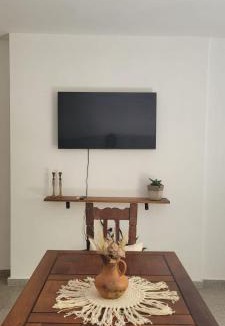 Almafuerte Apartment | CasaMora departamento céntrico con cochera gratis, 2 habitaciones
