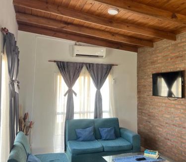 Plottier House | Casita en plottier