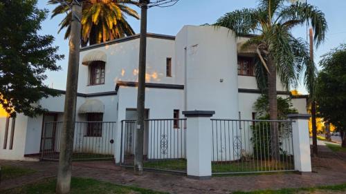 Bell Ville House | Casona El Rosedal