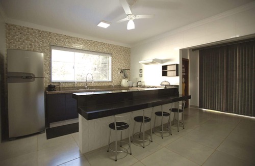 Franca House | Chácara com Piscina Aquecida e Jogos | Franca