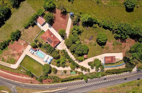 Lindoia House | Chácara das Araras
