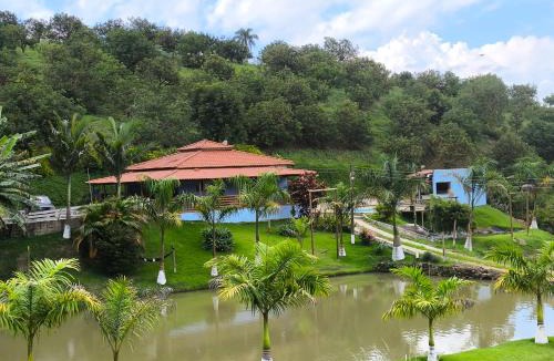 Bueno Brandao House | Chácara Sonho Verde