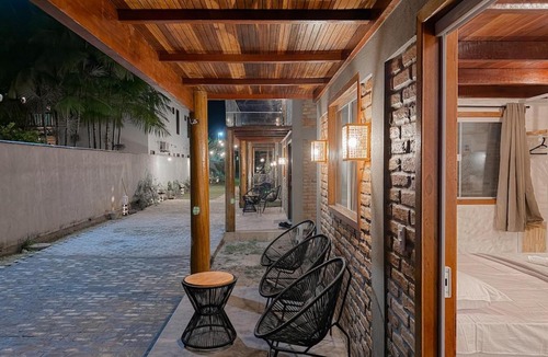 Barreirinhas Ski Chalet | Chalé 3 — Com mezanino à beira-rio