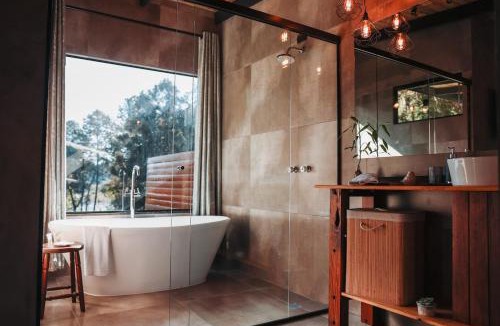 Augusta Ski Chalet | Chalé Aconchegante Climatizado com banheira - Tiny House Passaúna