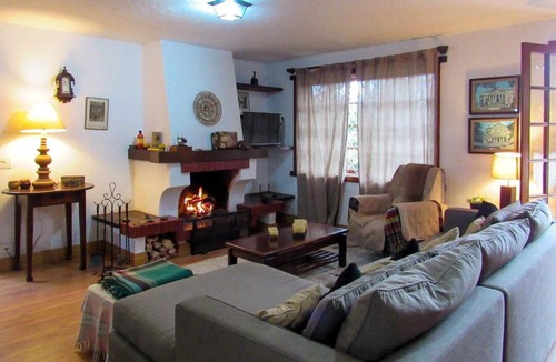 Vila Everest Ski Chalet | Chalé com lareira e Wi-Fi em Campos do Jordão - SP