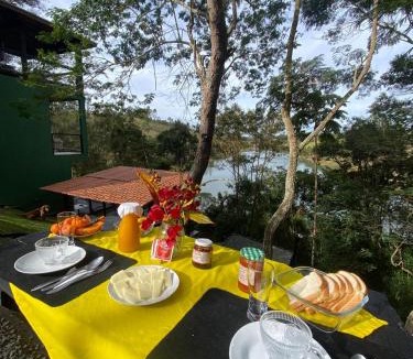 Paraibuna House | Chalé da lagoa