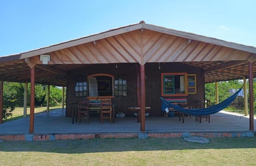 Cananeia Cabin | Chalé pé na areia