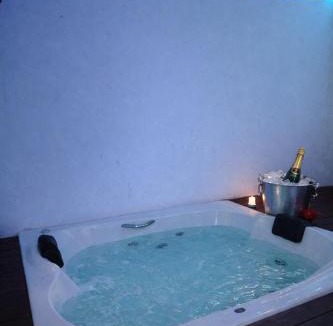 Saco dos Limoes Ski Chalet | Chalé Premium com jacuzzi privativa Florianópolis
