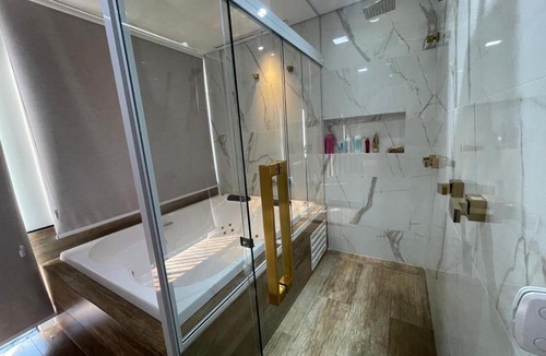 Vitor Hugo House | Chalé Zenas- Hidromassagem casal -dentro do China Park Ecoresort