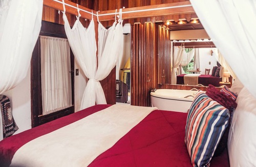 Camanducaia Hotel | Chalés Recanto da Cachoeira