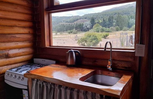 La Bolsa Cottage | Charming 4-bedroom cottage in superb Villa Lago Rivadavia with WiFi