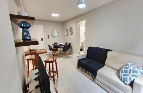Centro Apartment | Charmoso 2 dormitórios a poucos passos da Praia em Balneário Camboriú!