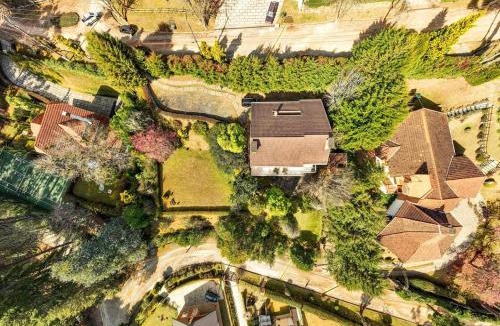 Loteamento Jardim Veu da Noiva House | CJ0. Sua casa de Campo em Campos do Jordão