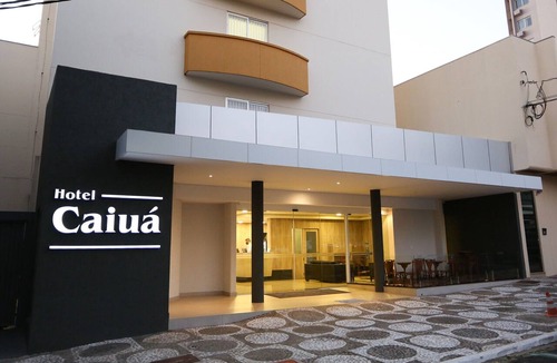 Umuarama Hotel | Clean Room w/Fresh Linens + Towels – Ideal for a Relaxing Stay