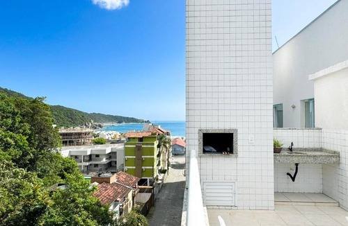 Bombas Apartment | Cobertura com Piscina na praia de Bombas - BOM003