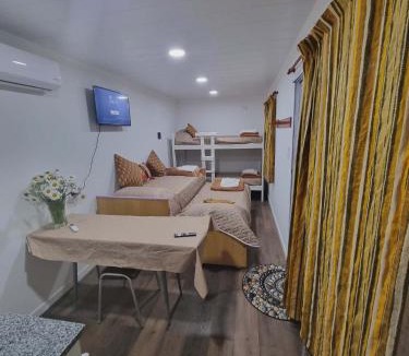Partido de Berisso Resort | COMPLEJO Container Habitacional frente a la laguna