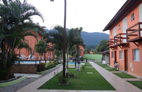Maresias House | Complete, cozy townhouse in a safe, family-friendly and quiet condominium