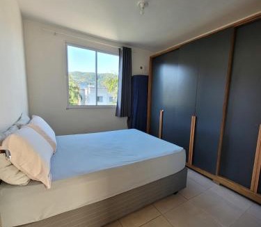 Vargem do Bom Jesus Apartment | Condomínio Ilha do Sol