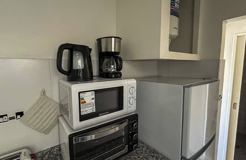 Constitucion Apartment | Conforto e localização estratégica em San Telmo, próximo a universidades.