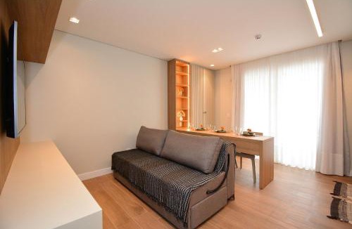 Carianos Apartment | Conforto e Praticidade a 7 minutos do Aeroporto