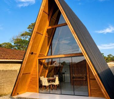 Guaratuba Ski Chalet | Conjunto Chalé Guará Guaratuba PR Até 6 Hóspedes