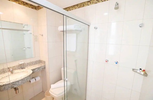 Marista Hotel | Contemporary Comfort | Parking | Breakfast | 1.5 Mi to Flamboyant Mall