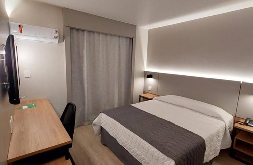 Centro Hotel | Contemporary Room w/Desk Ideal for Couples or Business Travelers