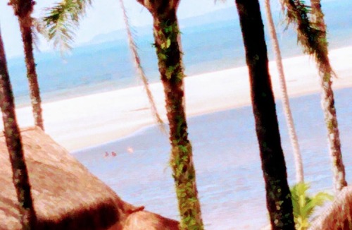 Jaguaripe Condo | Continued (1) Quadruple on Garcez Beach