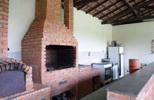 Sorocaba House | Country house in a gated community.